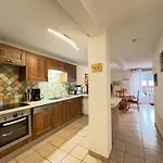 Agreable T2 A La Bourboule, Terrasse Sud, Wifi, Parking - Fr-1-608-298 *